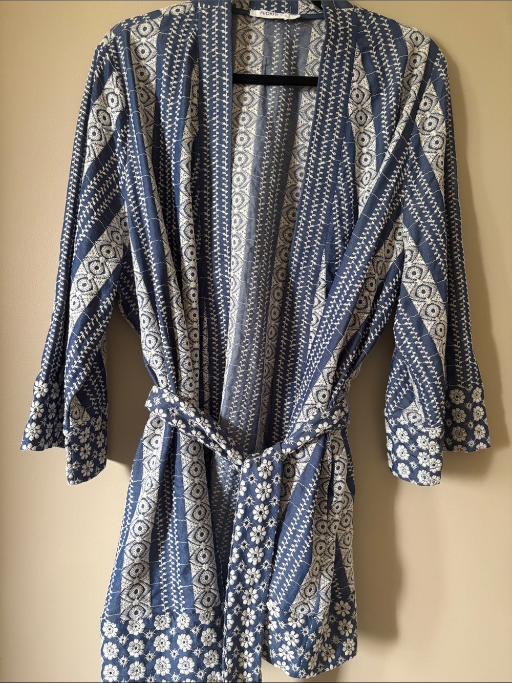 Ricki’s Blue and White Patterned Kimono Jacket